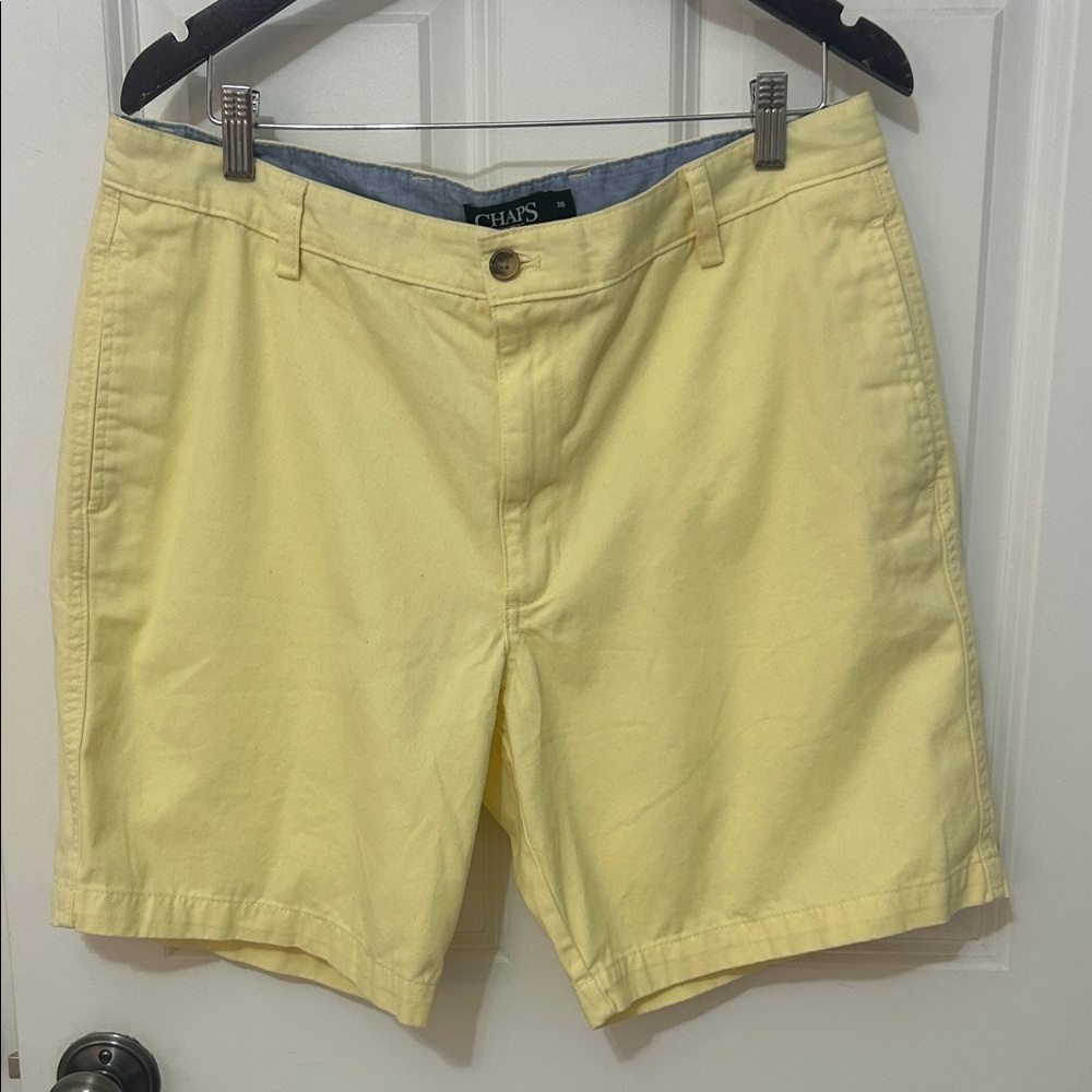 Chaps Men’s Flat Front Shorts size 36 yellow cotton shorts preppy shorts